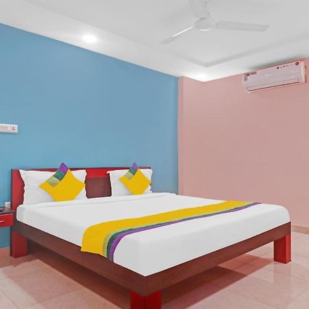 Itsy Hotels Aflah Hyderabad Exterior photo